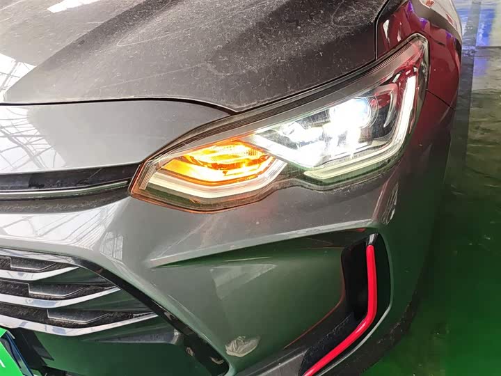 Chevrolet Orlando 2020 2020款 轻混 Redline 530T 自动纵享版（5+2款）