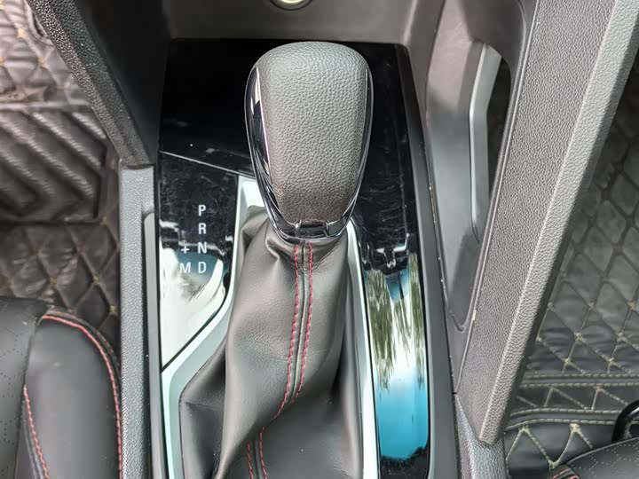 Chevrolet Orlando 2020 2020款 轻混 Redline 530T 自动纵享版（5+2款）