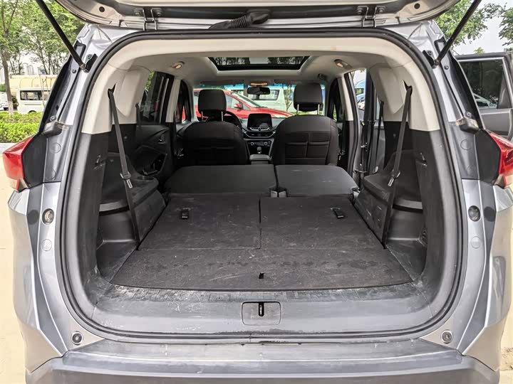 Chevrolet Orlando 2020 2020款 轻混 Redline 530T 自动纵享版（5+2款）