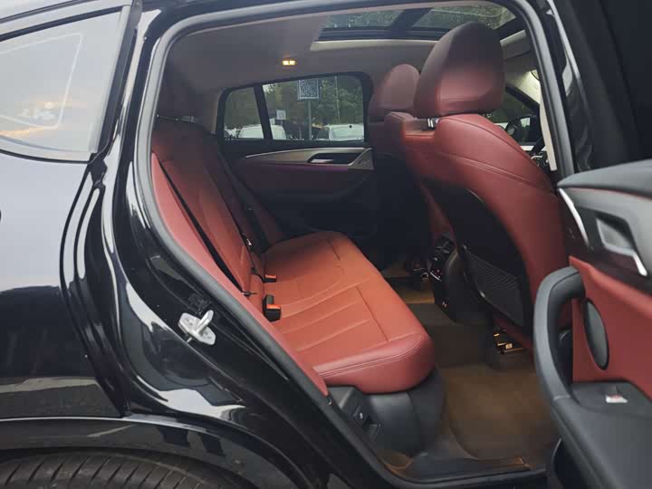 BMW X4 2022 2022款 xDrive 25i M运动套装