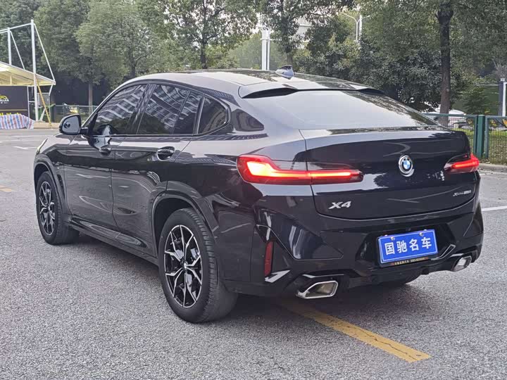 BMW X4 2022 2022款 xDrive 25i M运动套装