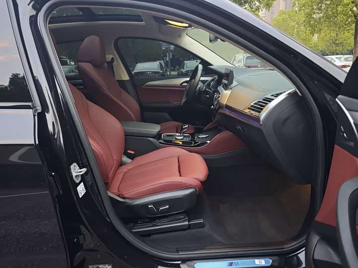 BMW X4 2022 2022款 xDrive 25i M运动套装