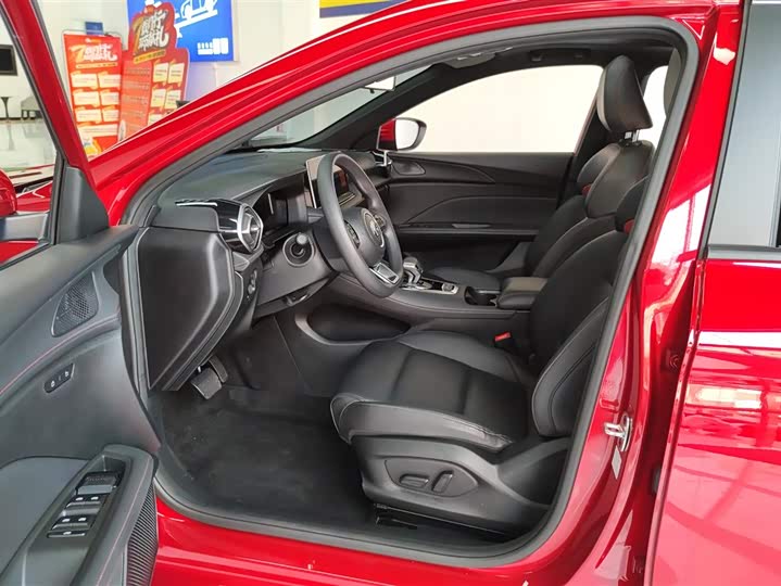 MG Motor 5 2025 2025款 300TGI 全球旗舰版