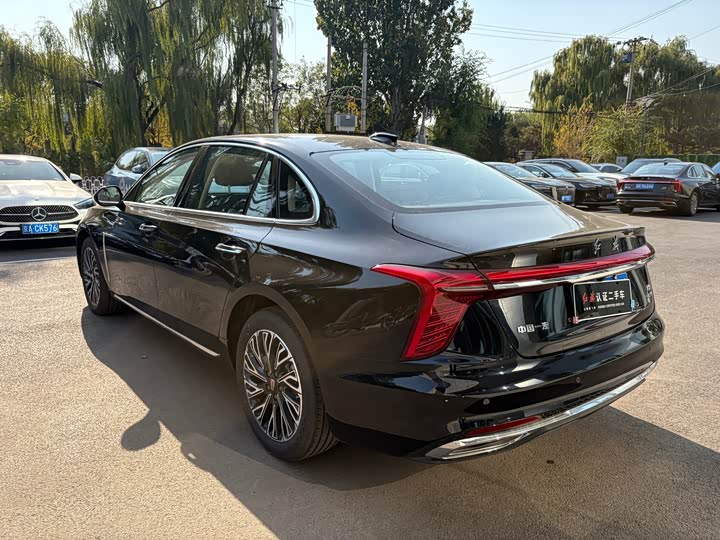 Hongqi H5 2025 2025款 2.0T 自动旗畅版