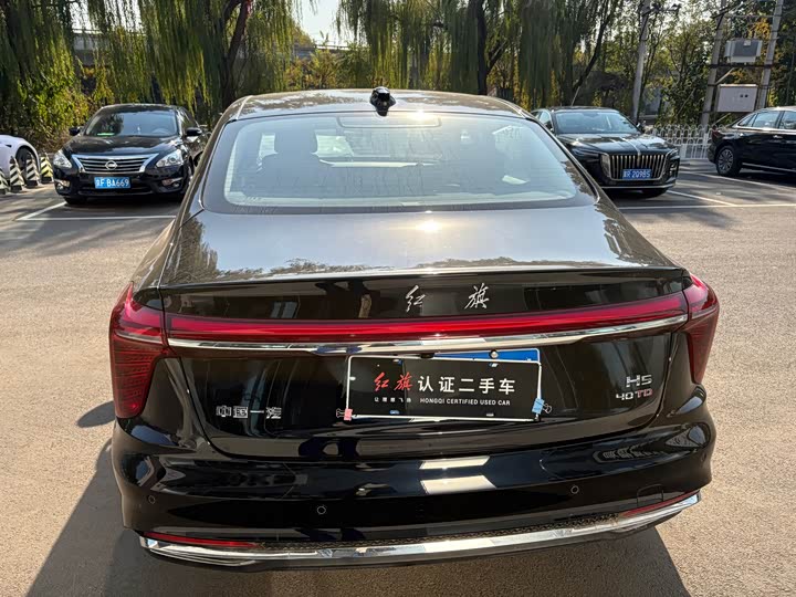 Hongqi H5 2025 2025款 2.0T 自动旗畅版