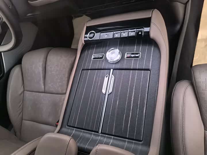 Lincoln Navigator 2025 2025款 3.5T 总统版