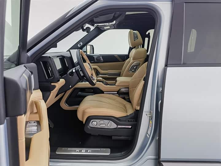 BYD FangChengBao Leopard 8 2025 2025款 智勇旗舰版 7座