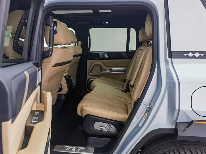 BYD FangChengBao Leopard 8 2025 2025款 智勇旗舰版 7座