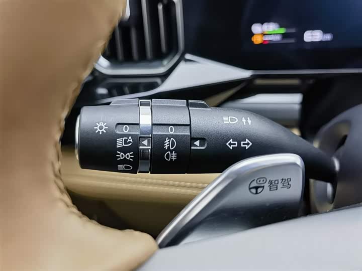 BYD FangChengBao Leopard 8 2025 2025款 智勇旗舰版 7座