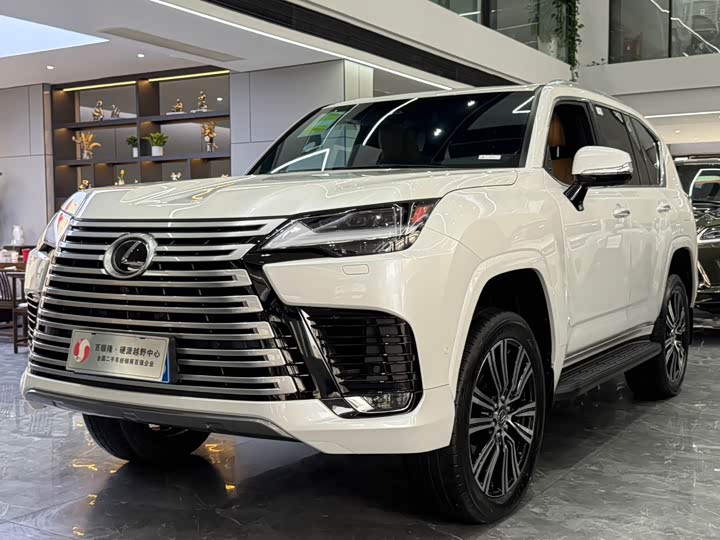 2025 Lexus LX