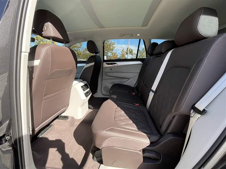 Volkswagen Tavendor 2023 2023款 380TSI 四驱R-Line巡游版