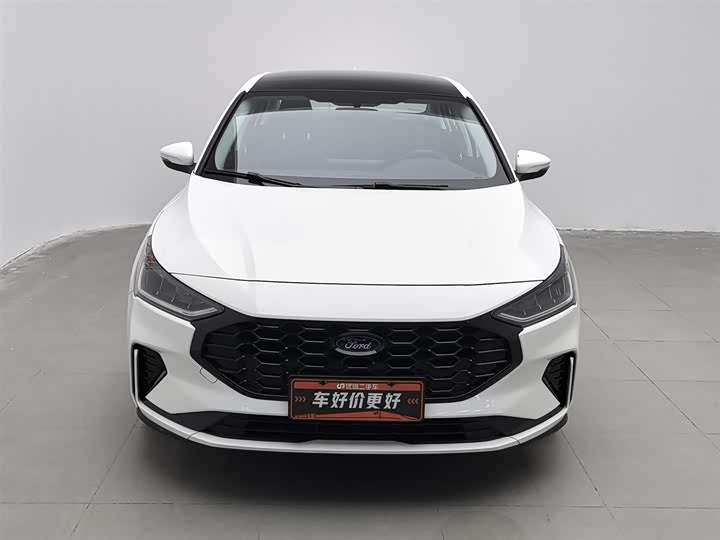 Ford Focus 2022 2022款 三厢 EcoBoost 180 自动竞速版