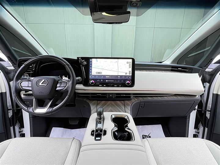 Lexus LM 2023 2023款 500h 六座尊崇版