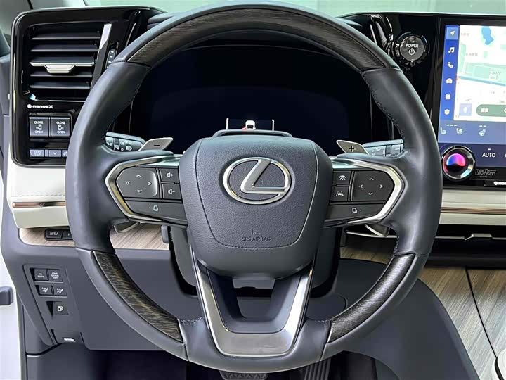 Lexus LM 2023 2023款 500h 六座尊崇版