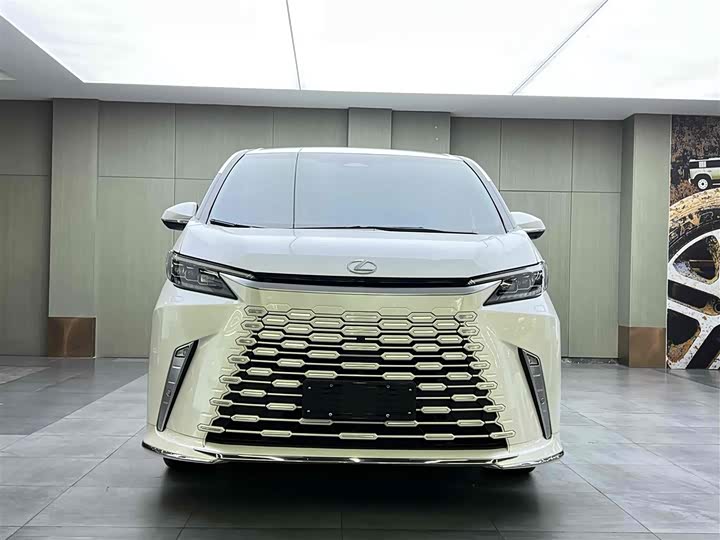 Lexus LM 2023 2023款 500h 六座尊崇版