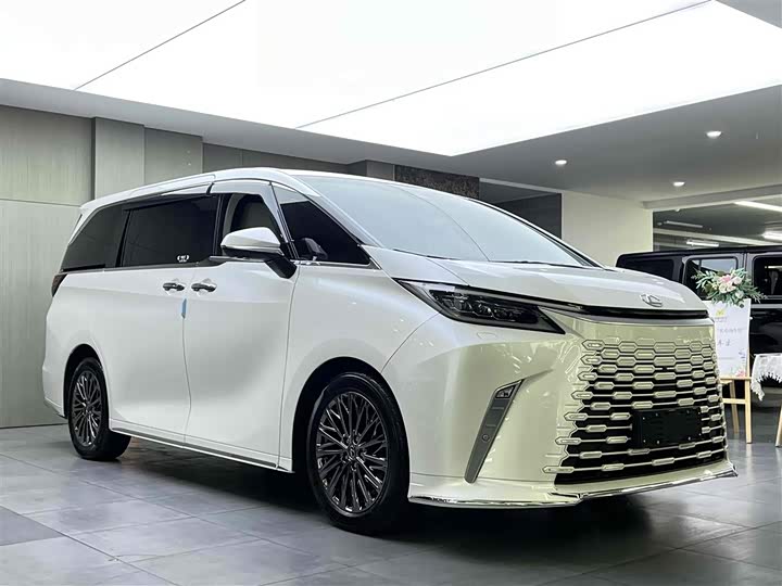 Lexus LM 2023 2023款 500h 六座尊崇版