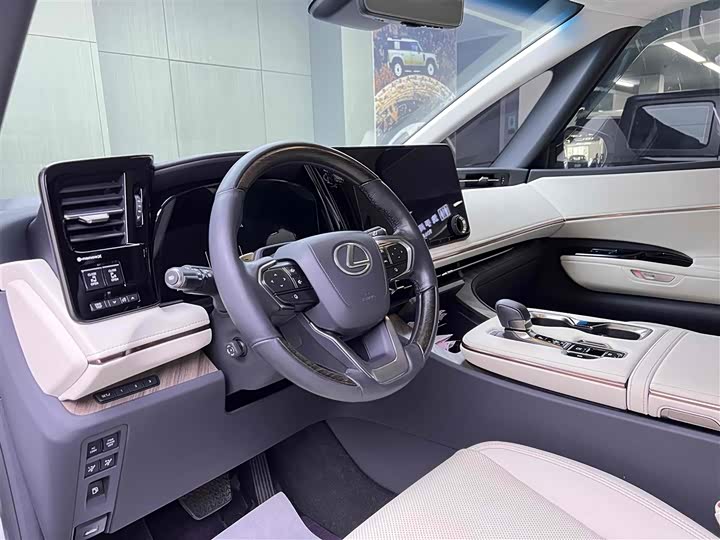 Lexus LM 2023 2023款 500h 六座尊崇版