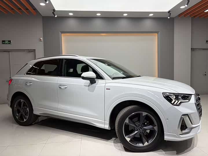Audi Q3 2024 2024款 35 TFSI 时尚动感型