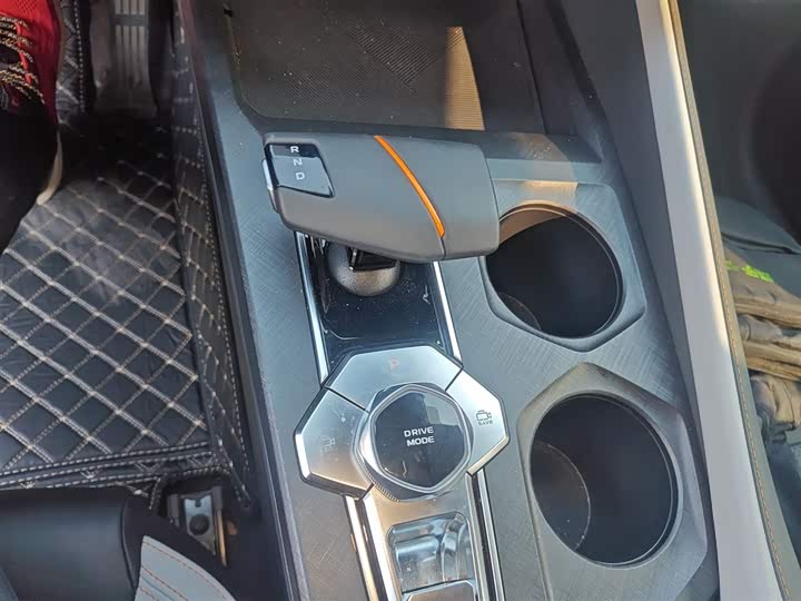 Changan UNI-V Hybrid 2024 2024款 蓝鲸智电iDD 136km 智酷型