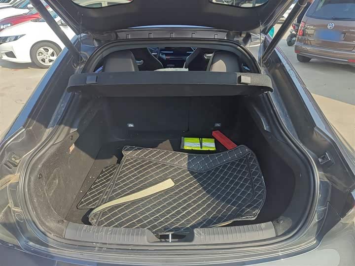 Changan UNI-V Hybrid 2024 2024款 蓝鲸智电iDD 136km 智酷型