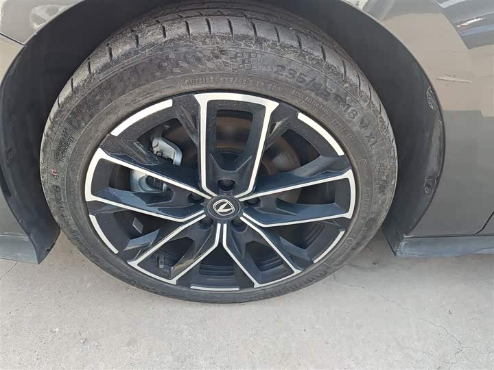 Changan UNI-V Hybrid 2024 2024款 蓝鲸智电iDD 136km 智酷型