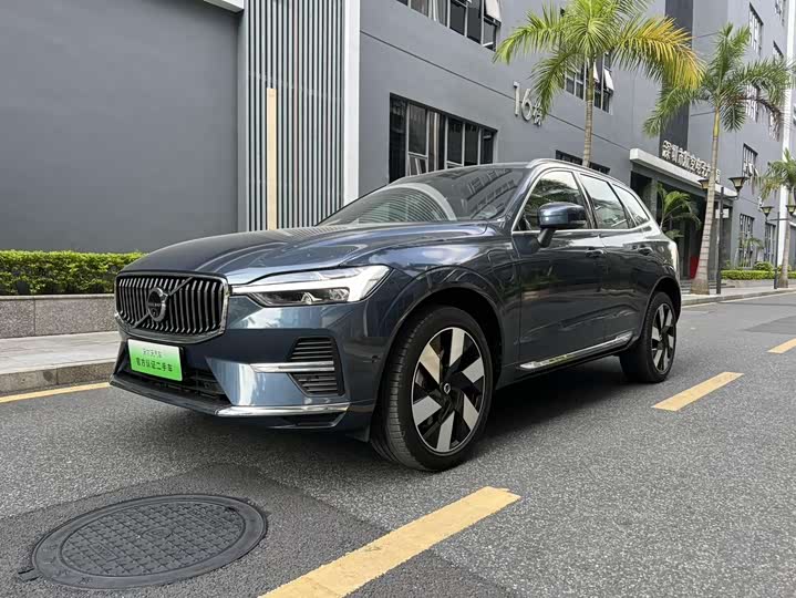 Volvo XC60 Hybrid 2025 2025款 插电式混动 长续航四驱智雅豪华版