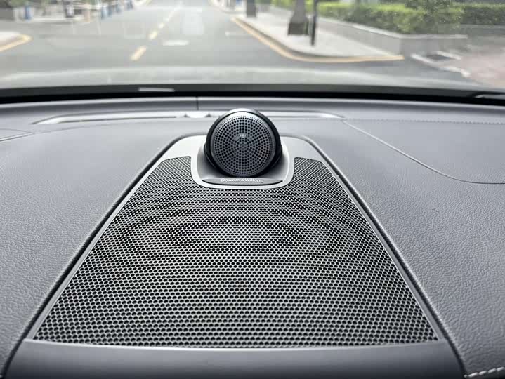 Volvo XC60 Hybrid 2025 2025款 插电式混动 长续航四驱智雅豪华版