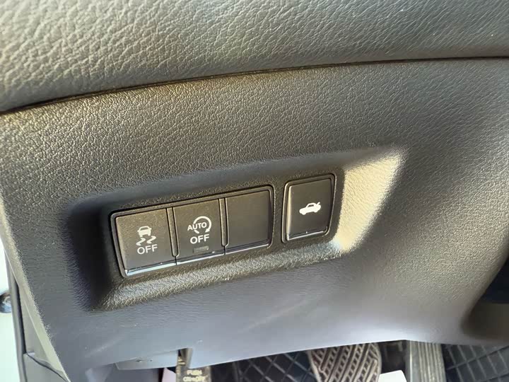 Infiniti Q50L 2021 2021款 2.0T 逸享版