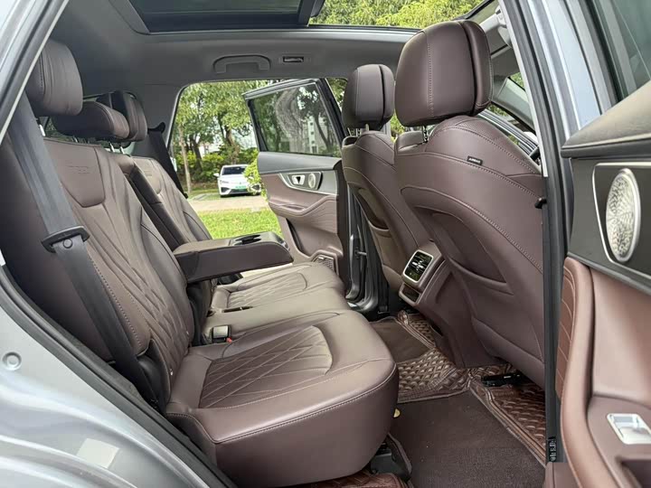 Chery Tiggo 8 Pro 2024 2024款 冠军版 290T 两驱巅峰版 7座