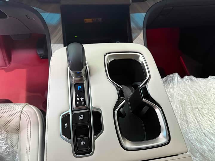 Lexus LM 2023 2023款 500h 六座尊崇版