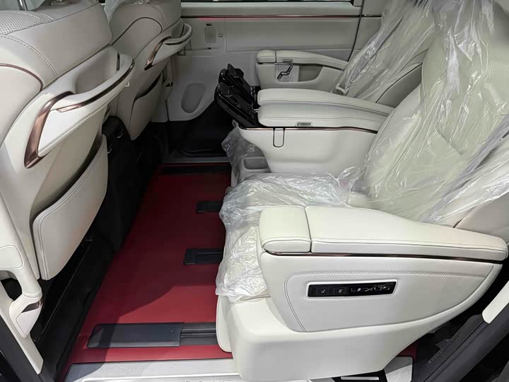 Lexus LM 2023 2023款 500h 六座尊崇版