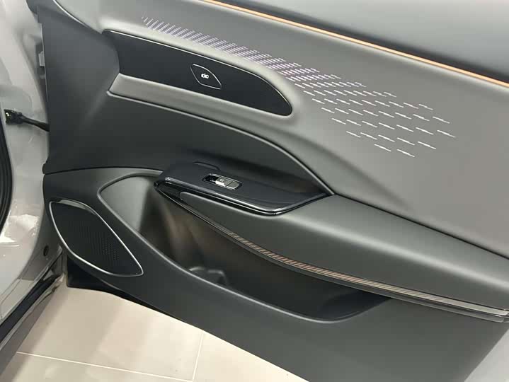 Hongqi EH7 2024 2024款 820 Pro荣耀版