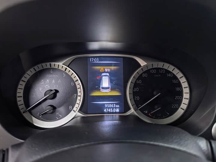 Nissan Terra 2020 2020款 2.5L XL Upper 自动两驱豪华版