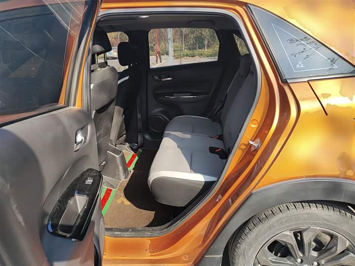 Honda Life 2021 2021款 1.5L CVT CRO-SS灵趣版