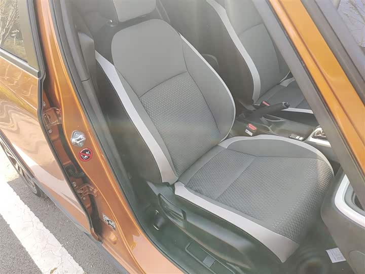 Honda Life 2021 2021款 1.5L CVT CRO-SS灵趣版