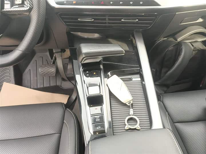 MG Motor One 2022 2022款 α-数智运动系列 1.5T 初创版