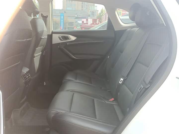 MG Motor One 2022 2022款 α-数智运动系列 1.5T 初创版