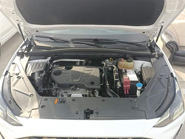 MG Motor One 2022 2022款 α-数智运动系列 1.5T 初创版