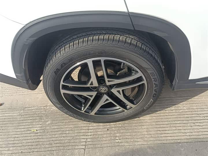 MG Motor One 2022 2022款 α-数智运动系列 1.5T 初创版