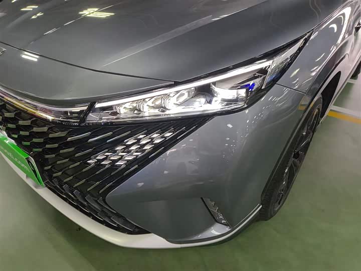 Roewe RX5 Hybrid 2023 2023款 eRX5 超混尊荣版
