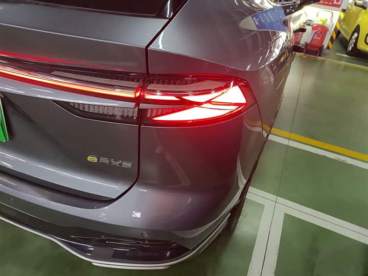 Roewe RX5 Hybrid 2023 2023款 eRX5 超混尊荣版
