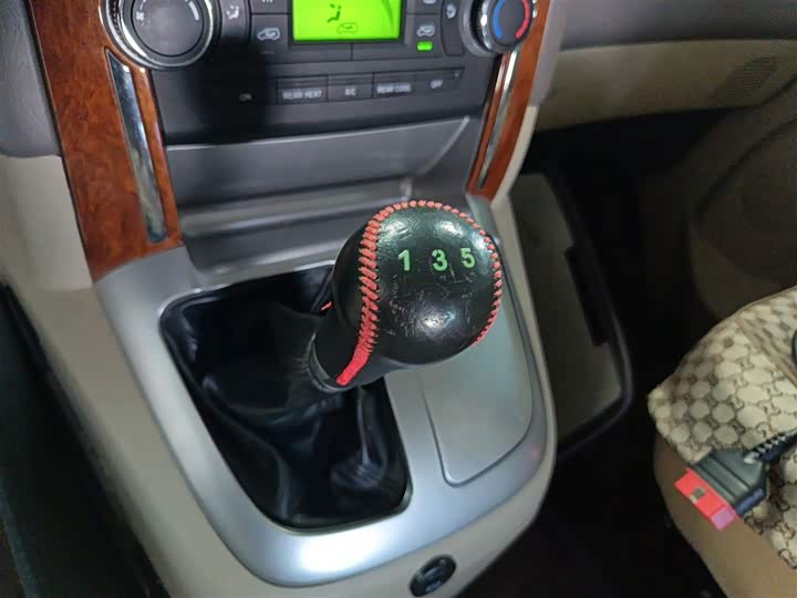 Foton G5 2023 2023款 2.0L汽油商运版客车7/9座1TZS