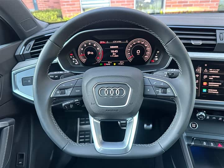 Audi Q3 2024 2024款 35 TFSI 时尚动感型