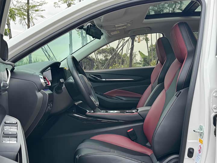 Changan Oshan X5 2022 2022款 运动版 1.5T DCT飓风音速