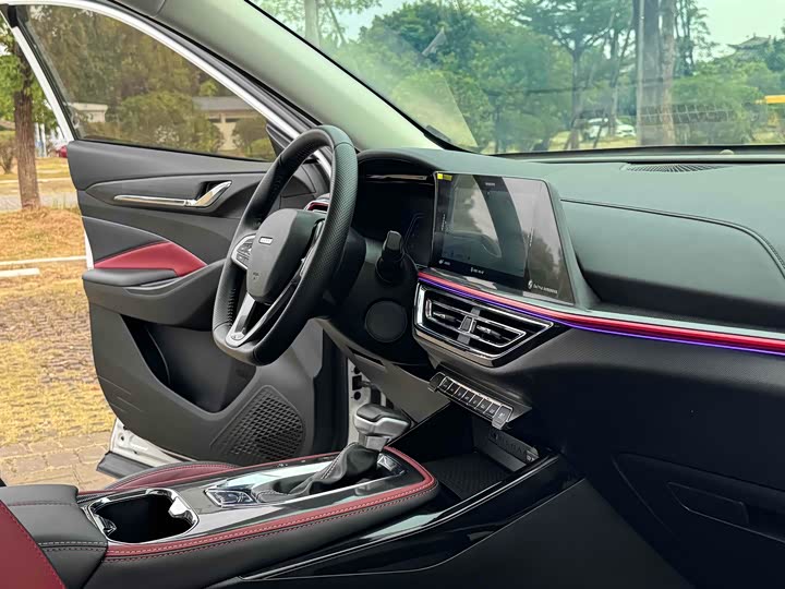 Changan Oshan X5 2022 2022款 运动版 1.5T DCT飓风音速