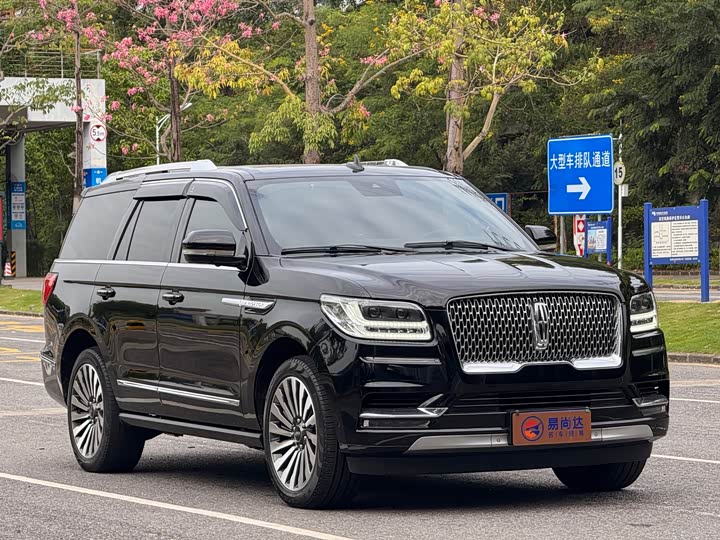 Lincoln Navigator 2022 2022款 3.5T 尊耀版