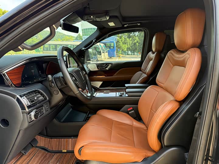 Lincoln Navigator 2022 2022款 3.5T 尊耀版