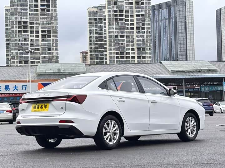 Roewe i5 2024 2024款 1.5L CVT尊荣版