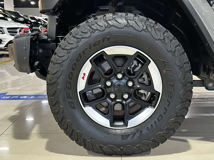 Jeep Wrangler 2022 2022款 2.0T 高地丛林绿限量版