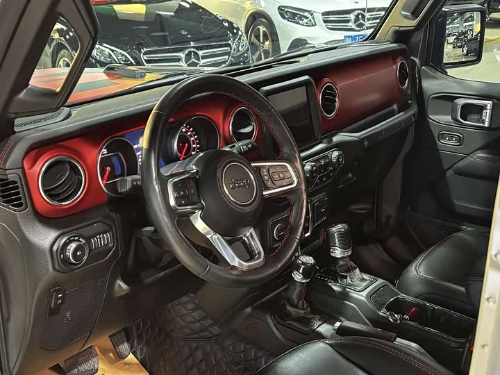 Jeep Wrangler 2022 2022款 2.0T 高地丛林绿限量版